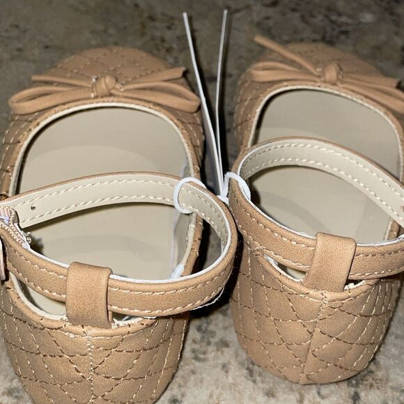 Janie And Jack Tan Faux Suede Quilted Ballet Flats Infant Size 18-24 Months - Picture 4 of 12
